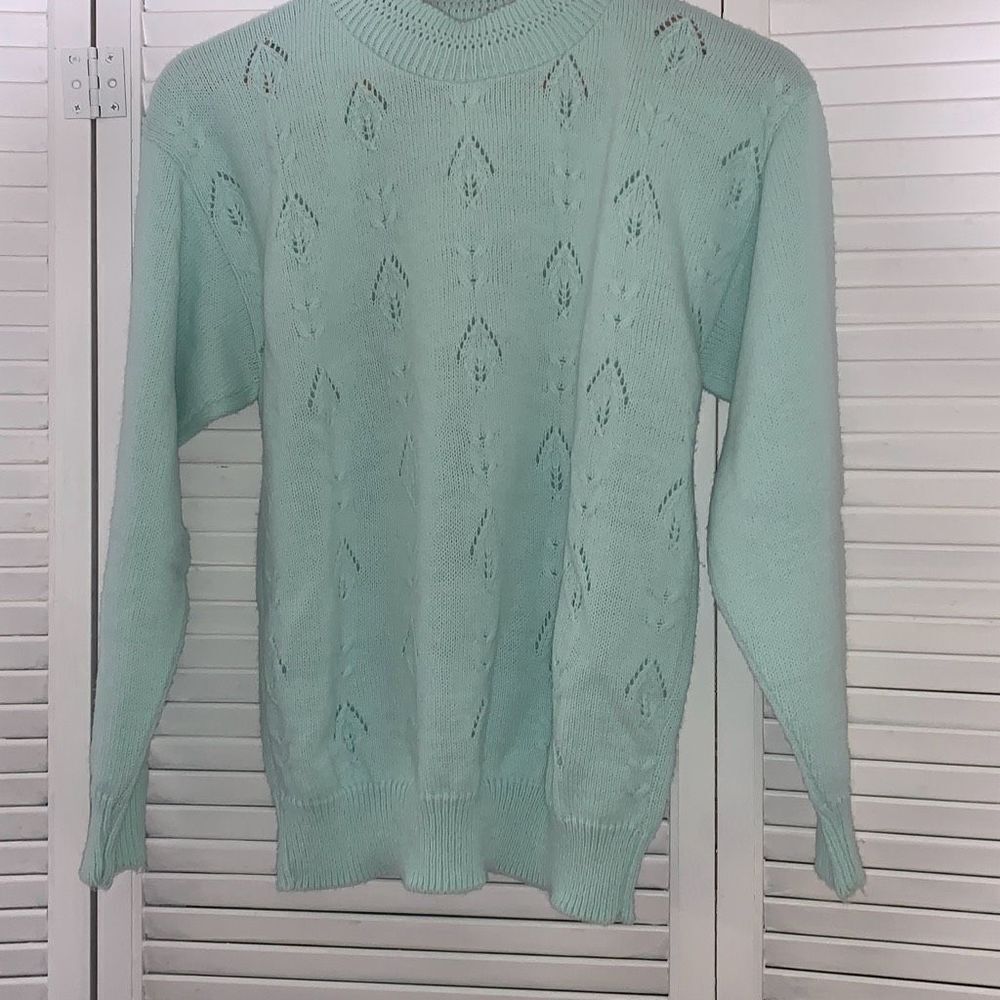 Vintage‎ Pastel Green Eyelet Sweater Medium